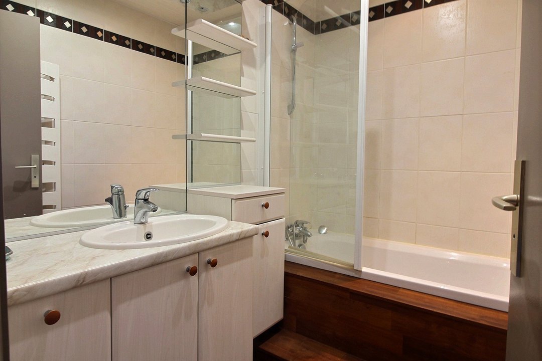 /picture/helios/116215201/NEPTUNE G5/5_2025-11-03CET00h00-10.jpg